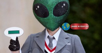 The Aliens Are Coming! No, Not on 3I/ATLAS — On the Runways